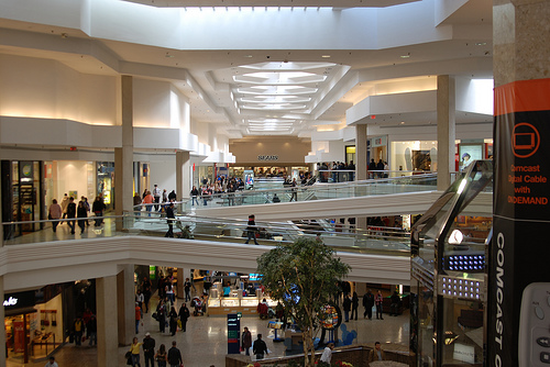 Meet You at the Mall – Woodfield Mall – [Chicago]